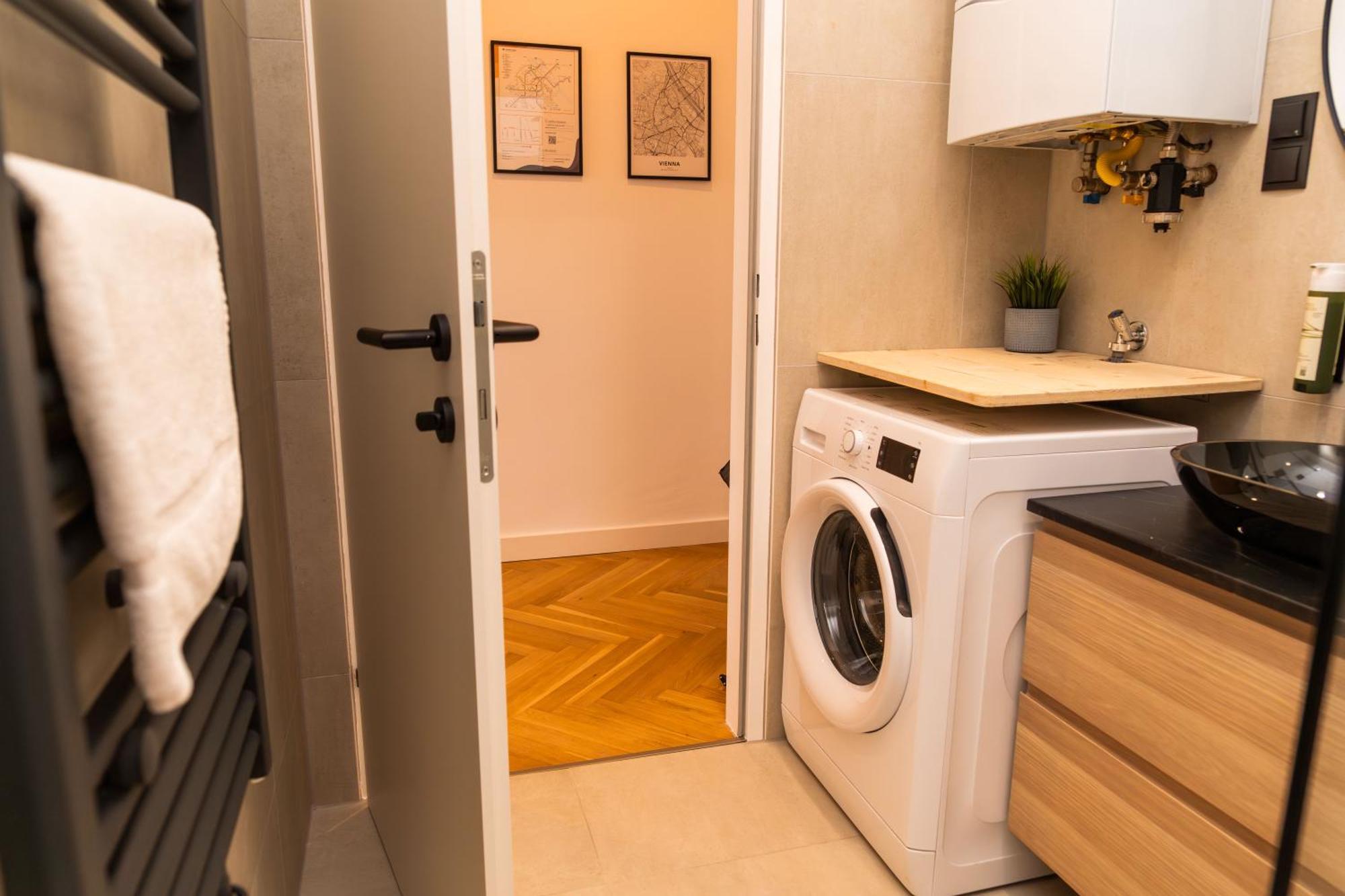 Myflat - Bright Apartment Near Central Station Wien Eksteriør billede